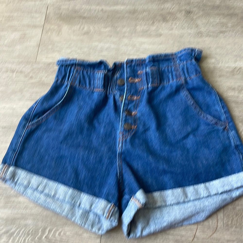 Airy Jean shorts